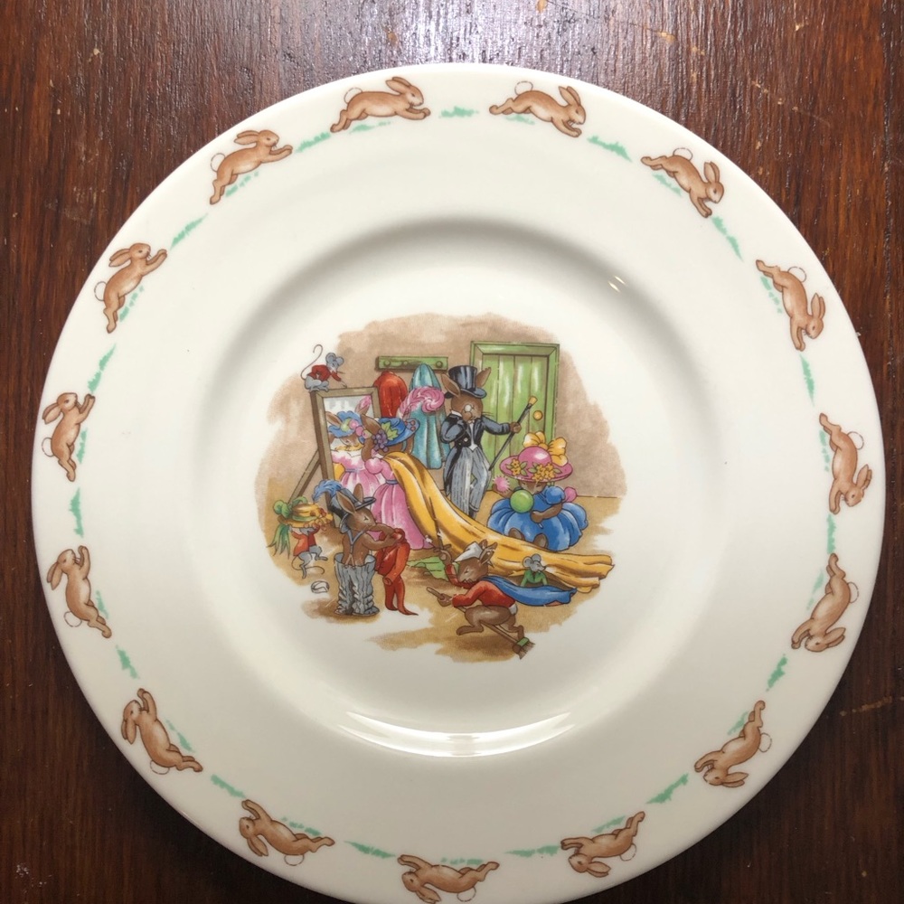 Vintage Royal Doulton 5 piece set Children's Bunnykins Dinnerware Set 1970’s - Picture 9 of 10